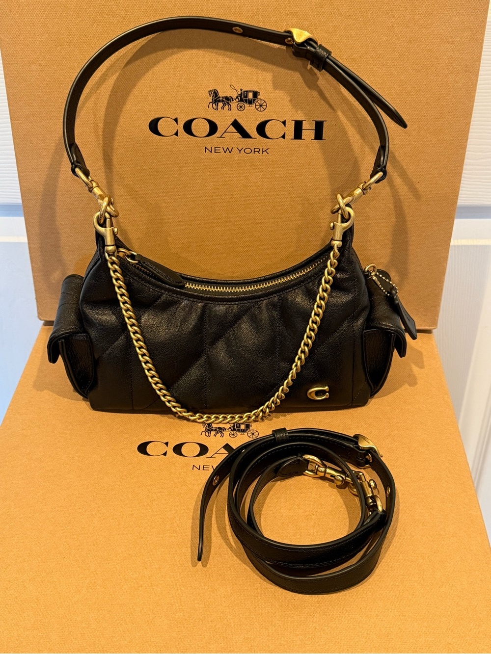Coach Pocket Juliet 22 Quilted
Black - Style No. CGL 28 (Rare/Limited Release)